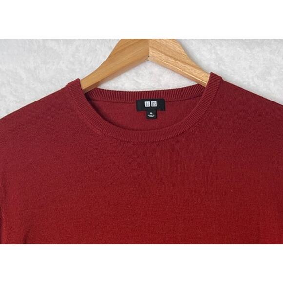 UNIQLO 100% Wool Maroon Crewneck Sweater Holiday Preppy Minimalist Gilmore Girls - Picture 2 of 7